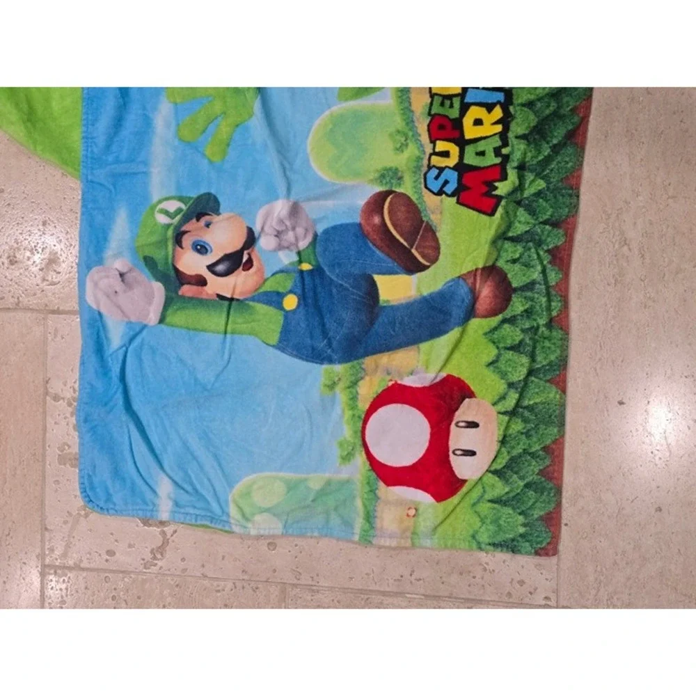 Nintendo Super Mario Yoshi Kid's‎ Hooded Towel Wrap Mario Luigi